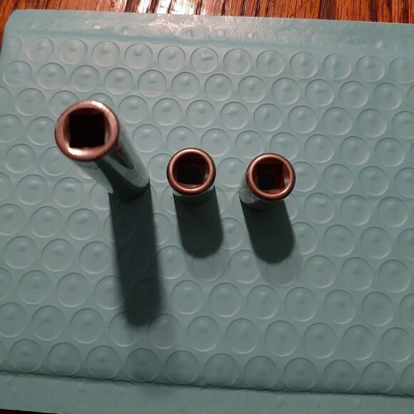 3 Vintage Craftsman 11/32" 6 and 12 Point 1/4" Drive Deep and Shallow Sockets - Picture 4 of 4